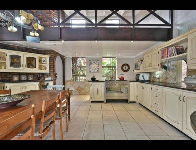 3 BEDROOM HOUSE FOR SALE IN BASSONIA